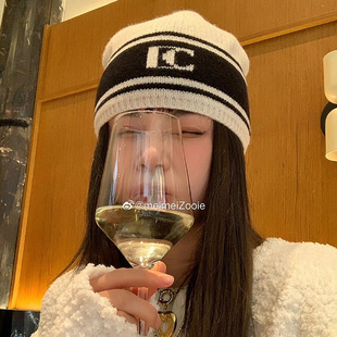 新款MONA同款黑白字母条纹护耳冷帽韩版百搭拼色字母毛线帽子女