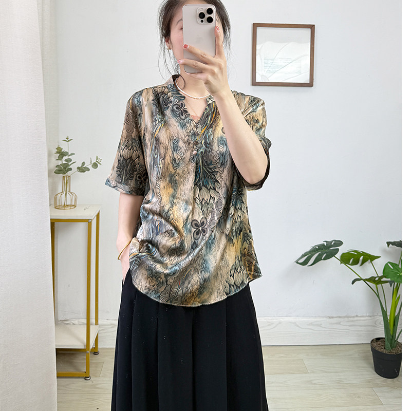 大码女装~24姆米弹力弹真丝短袖T恤女92桑蚕丝花色中老年妈妈上衣图片