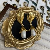 纯铜电镀真金花瓣长珍珠耳坠女 时尚 高级设计感耳坠气质百搭耳饰