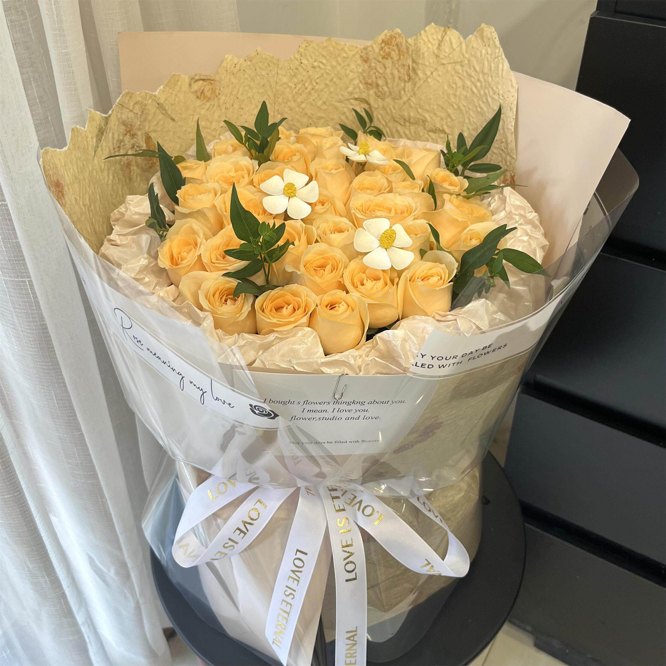 西安鲜花同城速递香槟玫瑰送朋友女友生日表白道歉长辈探望病人