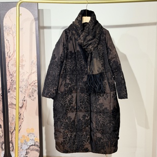 低奢高级感立体绣提花植绒V领配围巾长款白鹅绒羽绒服女宽松外套