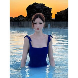 特价新款同款海岛泡温泉度假连体蓝色游泳衣女神保守显白遮肉小胸