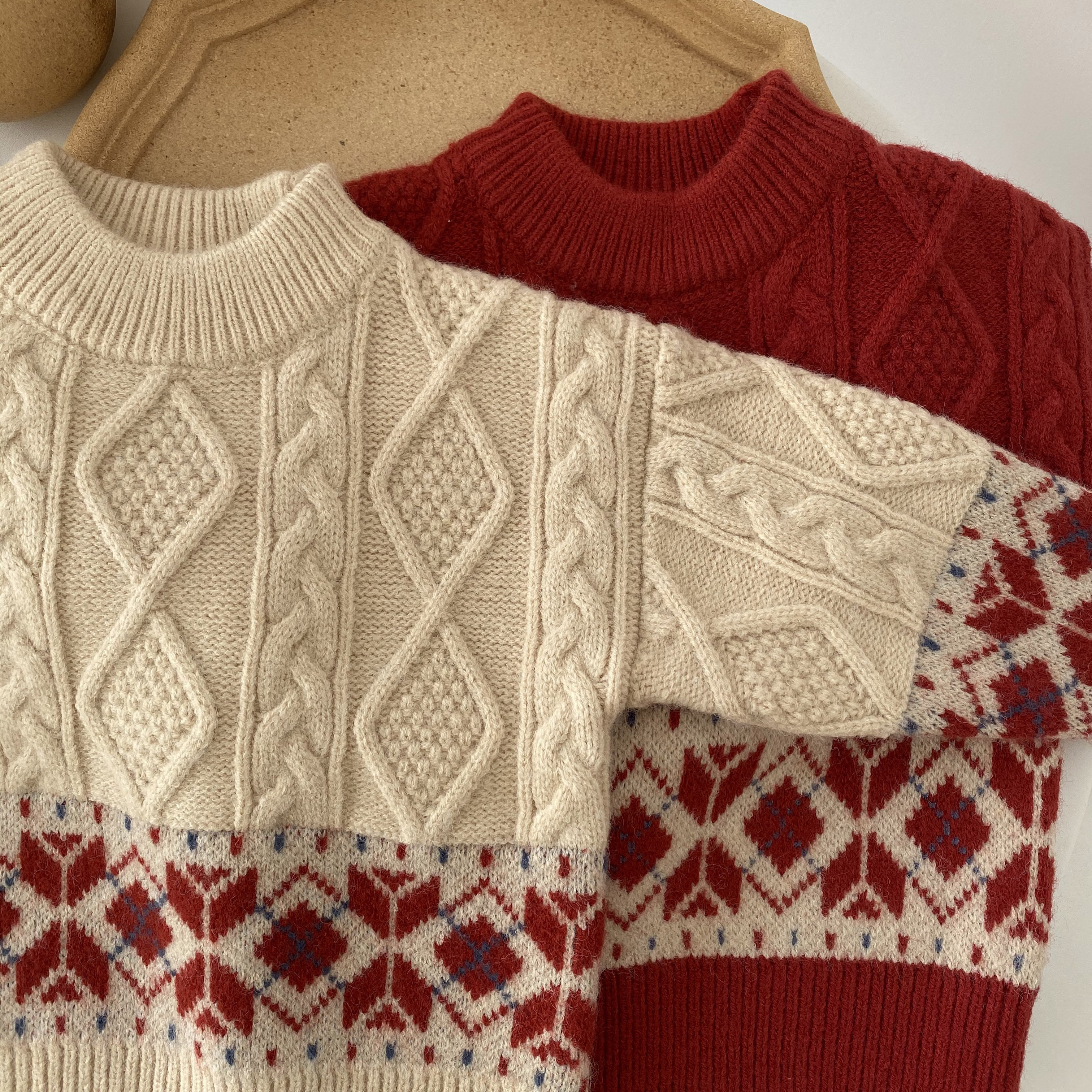 Danaekids2025秋冬韩版洋气圣诞款年服男女宝宝加厚套头麻花毛衣