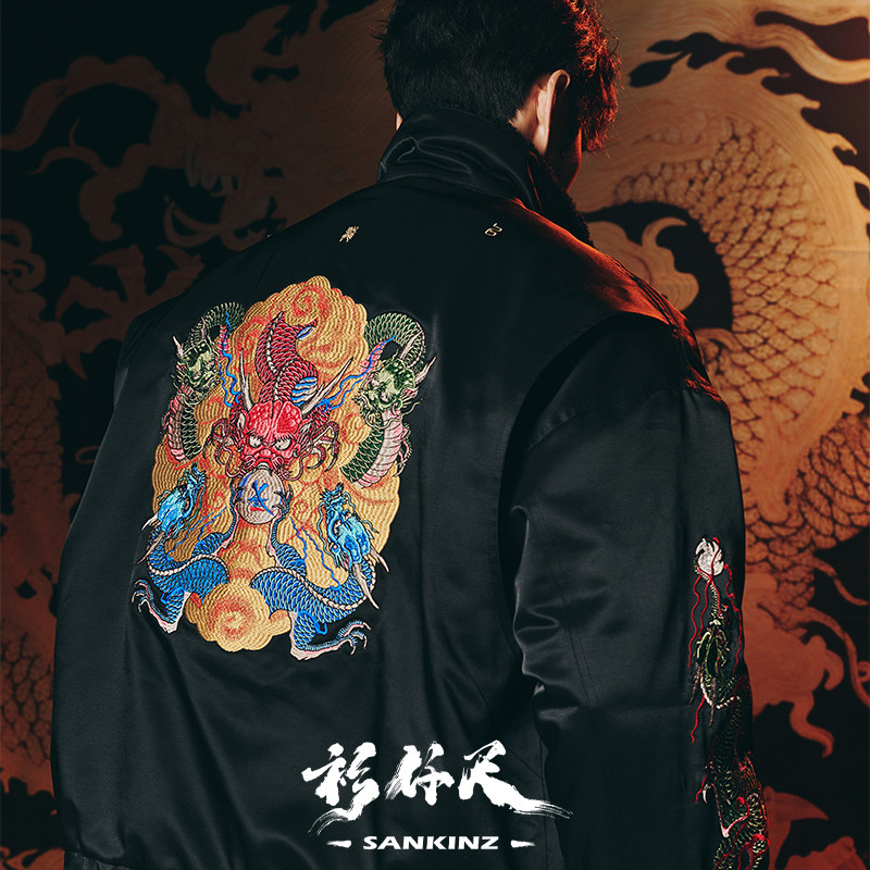 衫仟尺2023秋冬加绒夹克重磅刺绣