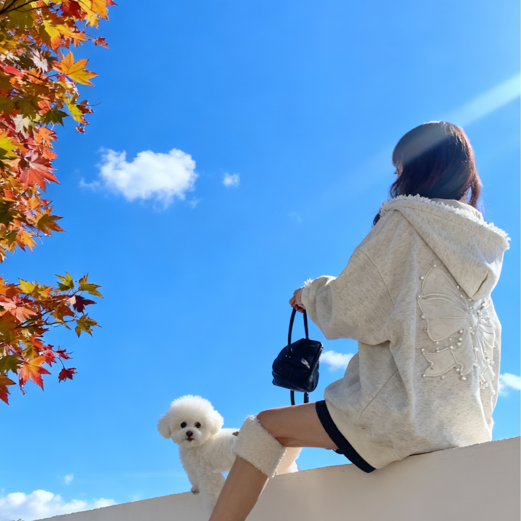 甜美时尚蕾丝拼接帽子潮流洋气外套冬季新款加绒大码钉珠休闲卫衣