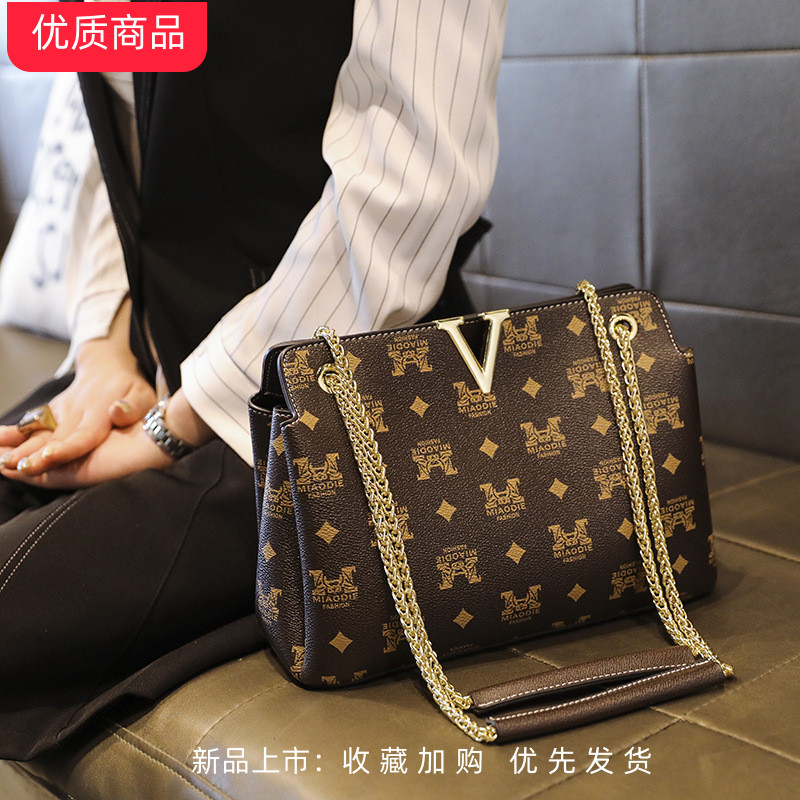 LV:VS香港名牌包包2024新款潮时尚女包腋下包链条斜挎品牌单肩包