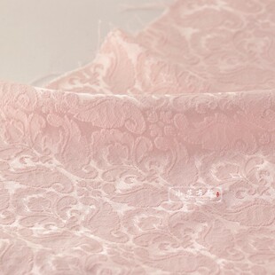 春夏款 浅粉色凤凰立体浮雕提花布料 涤棉弹力西装套装旗袍面料