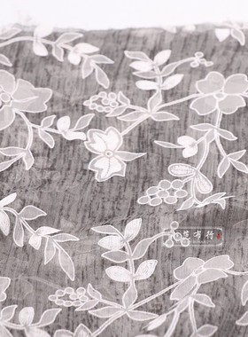 灰色绿色仿顺纡胶印印花雪纺布料 夏季轻薄汉服连衣裙时装面料