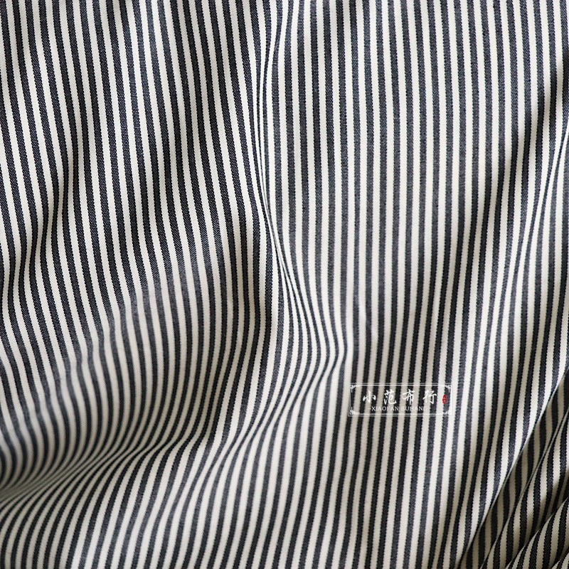 日本进口 黑灰色米白色细条纹布料 高品质衬衫连衣裙袍子旗袍面料