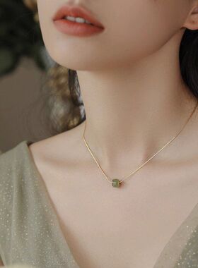 轻奢复古仿和田玉项链女2026年