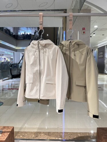 蕉下26新款（中暖）气绒冲锋衣女三合一防风可拆卸外套LS001