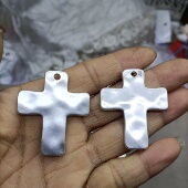 十字架吊坠有瑕疵2个 包邮 B15 满29元