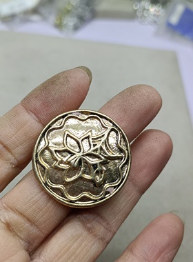 B12 满29元包邮  戒指 有瑕疵