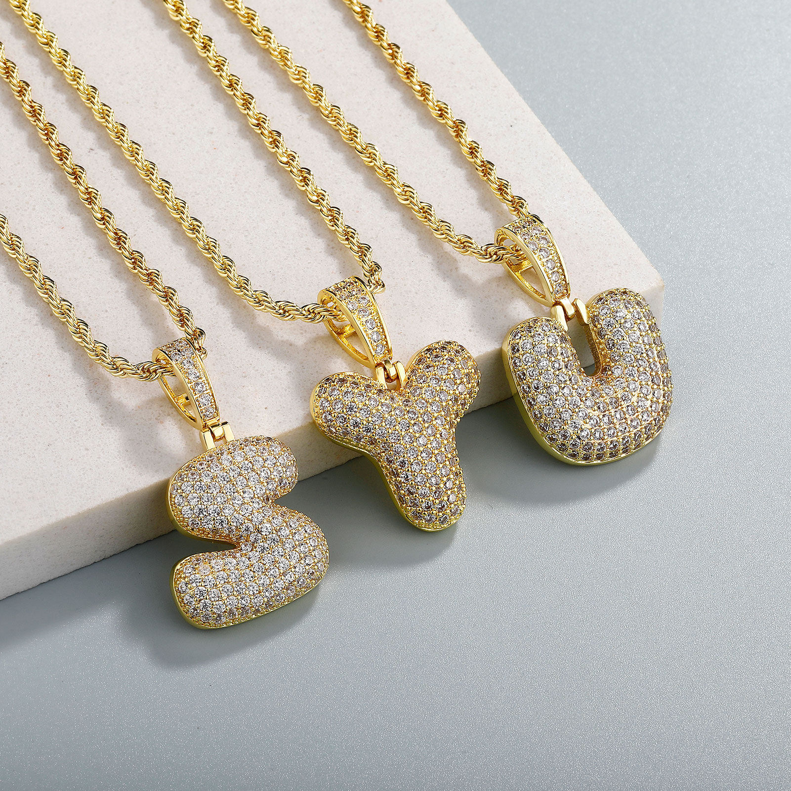 ICE BLING 26个英文字母吊坠项链 情侣送礼物纪念个性满钻潮流酷