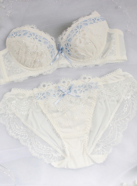 【买四免一】RisaMagli优丽娜娜刺绣少女士低腰内裤蕾丝三角裤476