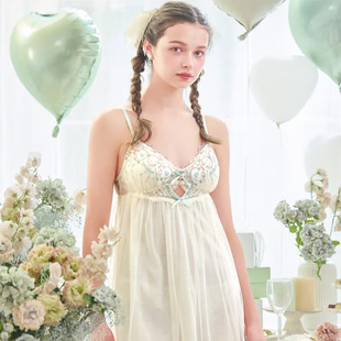 日本Risa 吊带睡裙短裙牛奶丝性感女刺绣花带胸垫513YS Magli正品