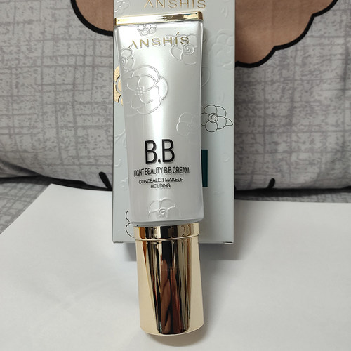 安泽秀轻透美颜BB霜保湿遮瑕