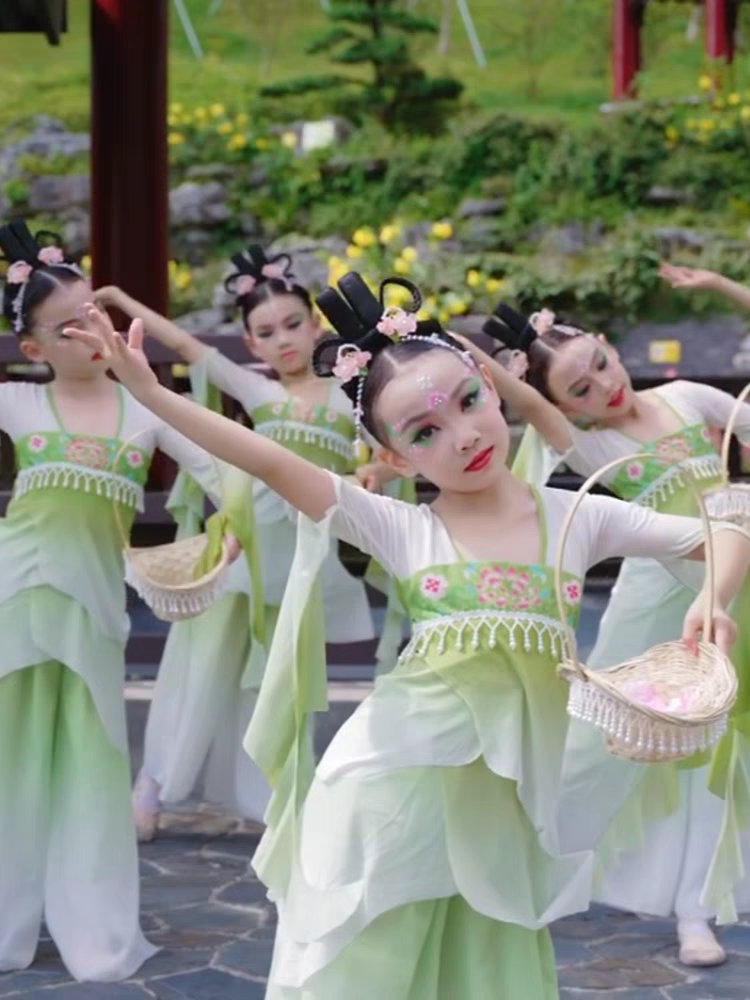 采莲花演出服飘逸表演服装中国古风女童汉服纱衣戏莲花蓝舞练功服