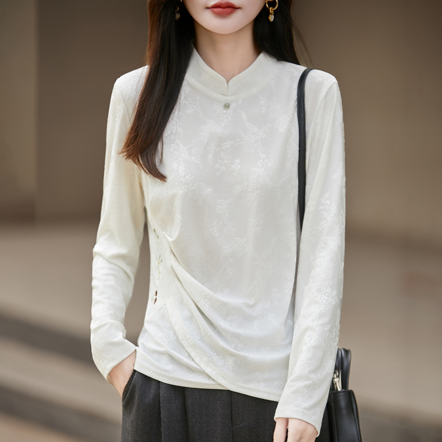 立领新中式提花刺绣上衣女春秋新款长袖针织衫内搭修身国风打底衫