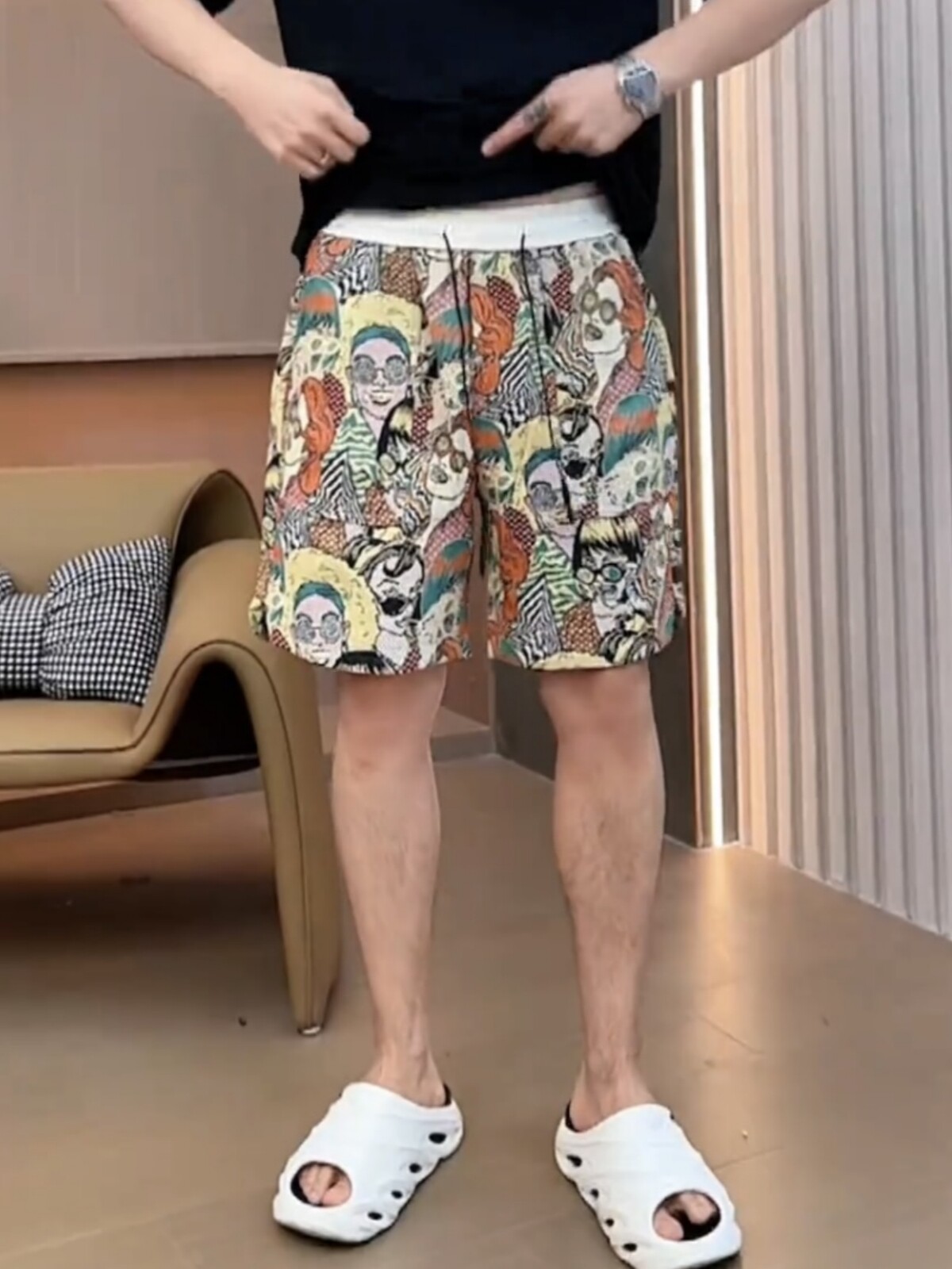 夏季男士新款卡通人物休闲短裤情侣款提花工艺户外风五分沙滩裤男