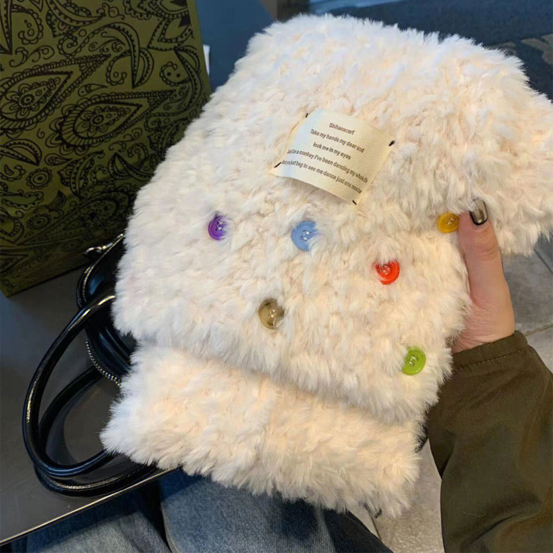 彩色纽扣秋冬新款毛绒线手工围巾