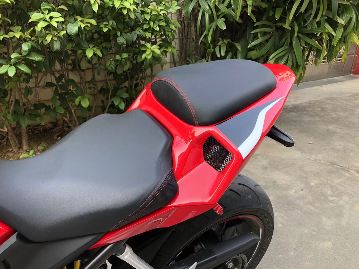 cbr650r后驼峰改装配件可载人