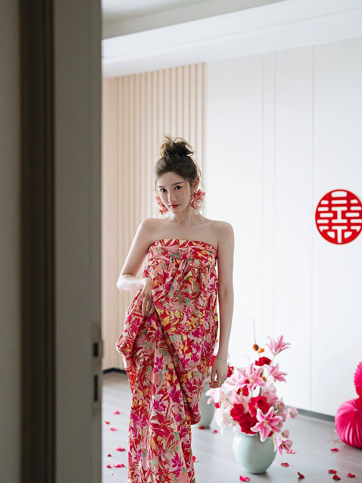 晨袍新中式旗袍新娘结婚敬酒服订婚抹胸连衣裙高级感生日聚会礼服_虎窝淘
