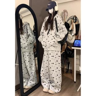 新款 女 可爱拼接兔耳朵牌宽松遮肉百搭出街连帽套装