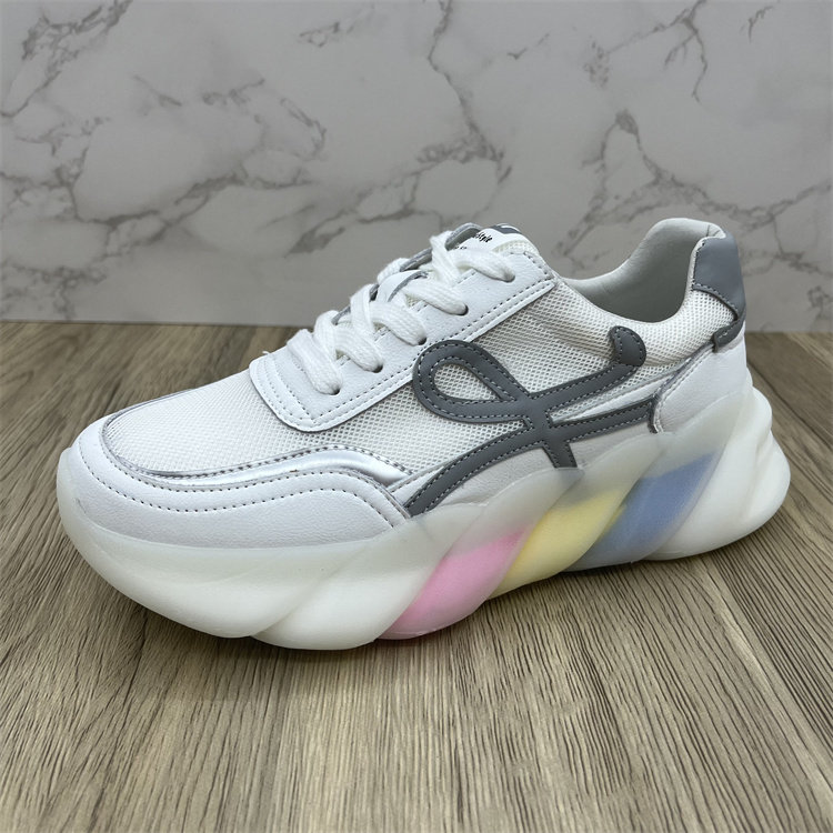 商场撤柜断码真皮彩虹鞋百搭休闲2022夏季新款老爹鞋运动潮流女鞋