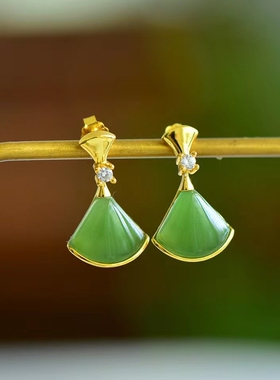 S925银和田玉碧玉小裙子耳钉银镶扇形耳饰防过敏玉耳环811311