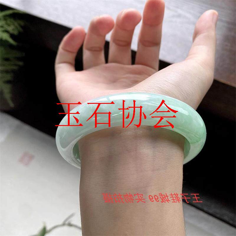 高端缅甸老坑货细糯种阳绿正圈女款翡翠色手镯送礼处理时尚小众款