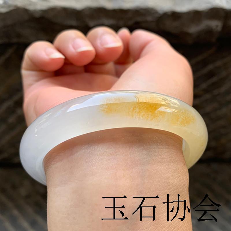 缅甸老坑冰种翡翠色手镯女款黄翡玉镯子鸡油黄飘花正圈美人镯证书