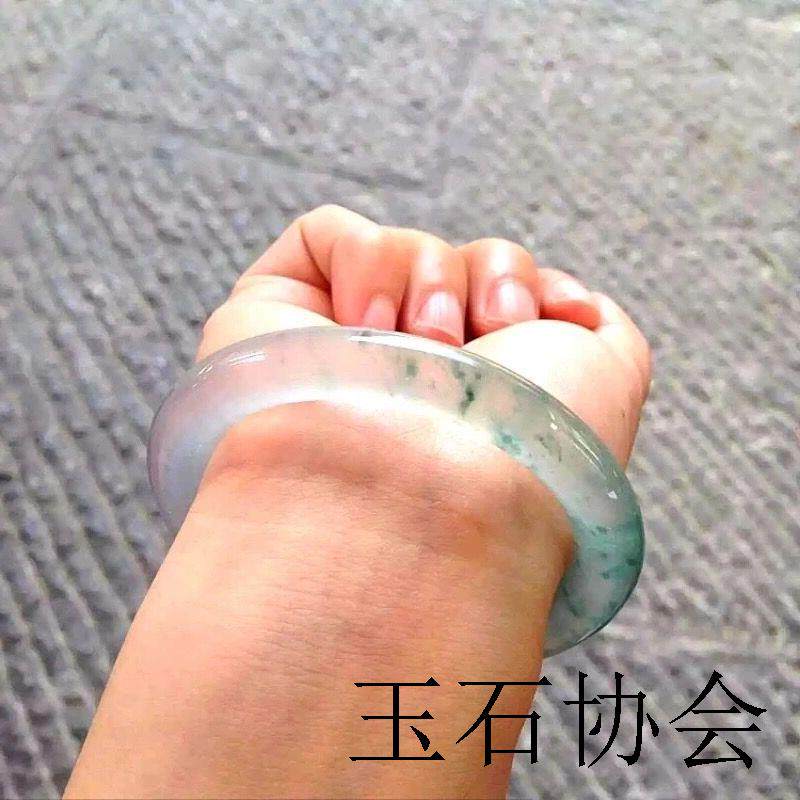高档缅甸老坑玉手镯冰种翡翠色圆条玉镯高冰飘花阳绿镯子古风女款