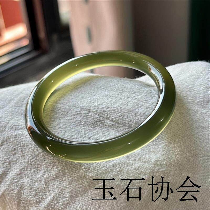天然高冰种玛瑙镯子梅子青远山黛玉髓手镯苦茶绿冰透新中式清冷感