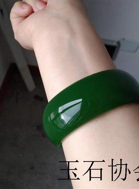 新疆高端和田玉碧玉手镯女款菠菜绿加宽加厚碧玉镯子精品百搭时尚