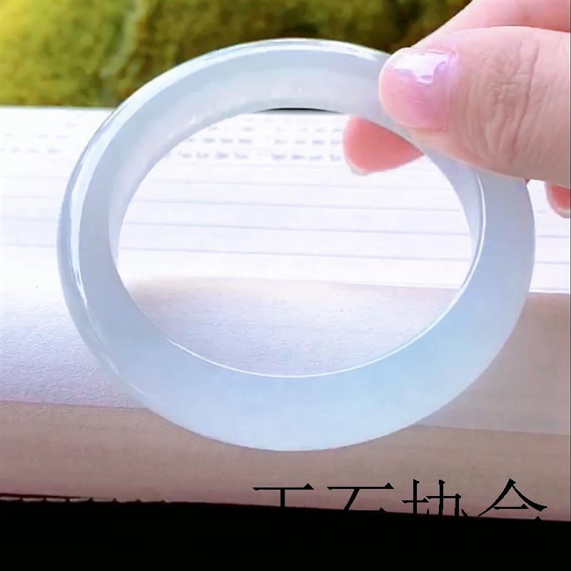 翡翠色清新白冰玉镯子珠宝冰种正圈贵妃白月光浅绿处理手镯送证书