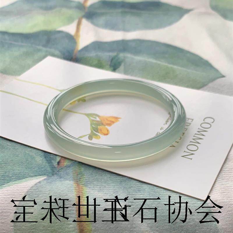 高冰透远山黛晴水绿玛瑙手镯圆条天然石英岩玉髓叮当镯油青玉镯子