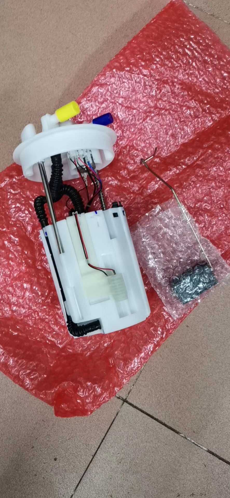 适用于新君威新君越迈锐宝新GL8汽油泵总成燃油泵总成