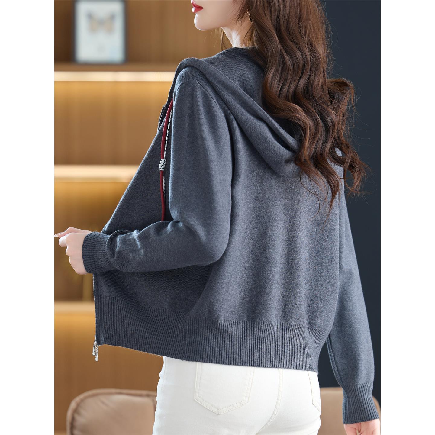 灰色春秋卫衣外套女2025年秋季新款小个子开衫短款宽松针织棒球服