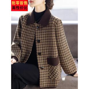 50多岁妈妈秋装格子外套时尚新款中老年人春秋上衣服洋气质贵夫人