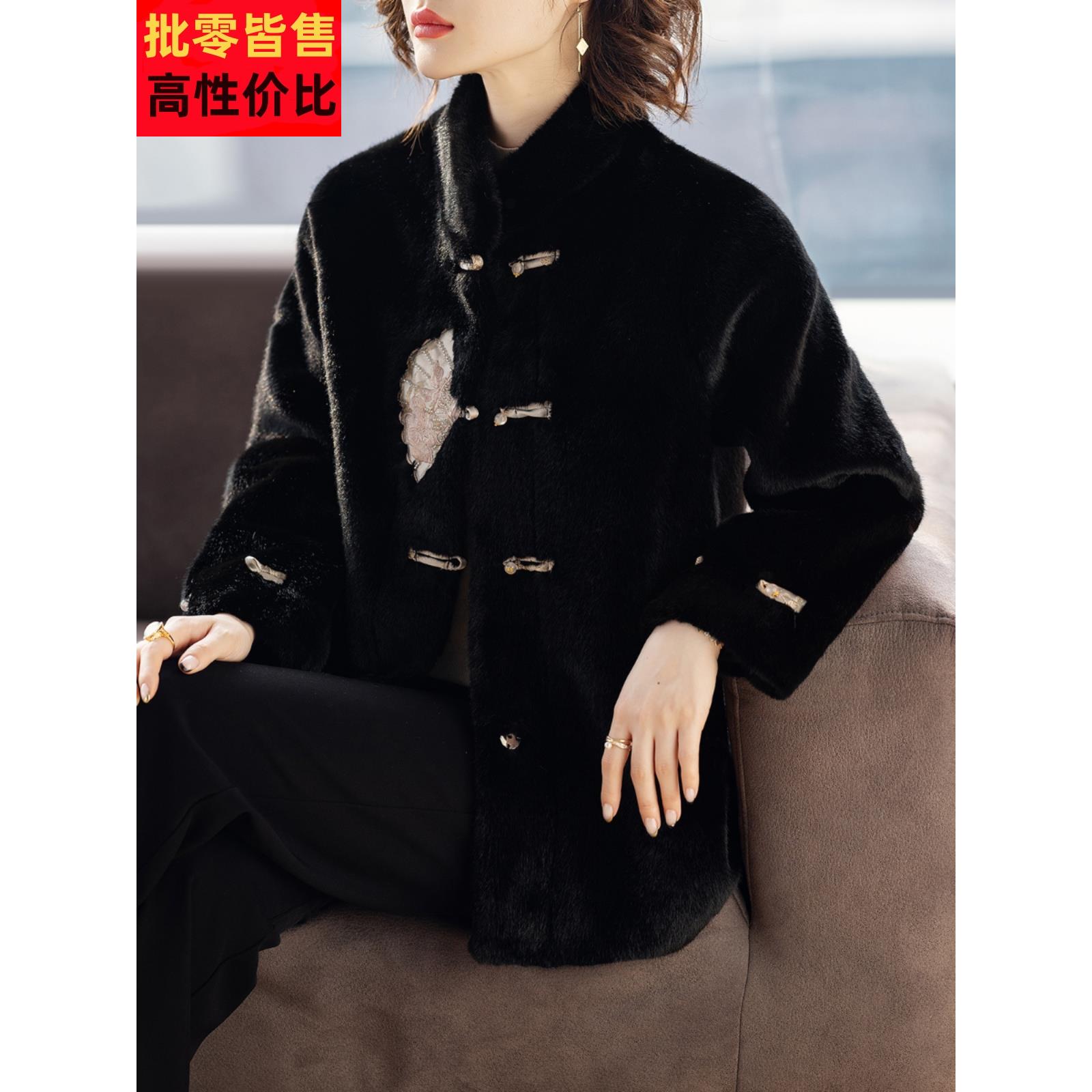 妈妈冬装外套洋气质40岁50上衣服2025新款中老年人女士时尚高级感