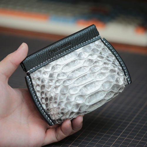 MBOX喜马拉雅白蟒蛇皮弹片零钱包