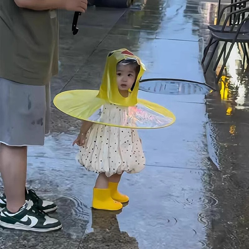 儿童飞碟雨衣小黄鸭斗篷式雨伞帽
