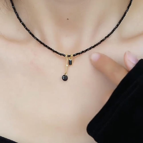 法式复古黑色水晶项链女