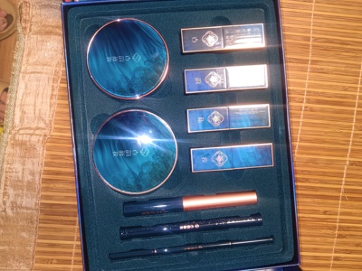 PERYERS蓓雅斯古韵新妆空气彩妆套盒装包含九件套彩妆礼盒齐全