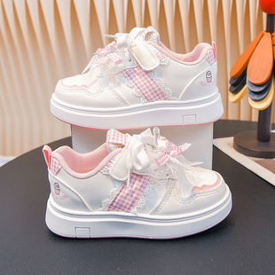 女童鞋子新款2026春季爆款网红运动鞋板鞋儿童软底女孩轻便防滑鞋