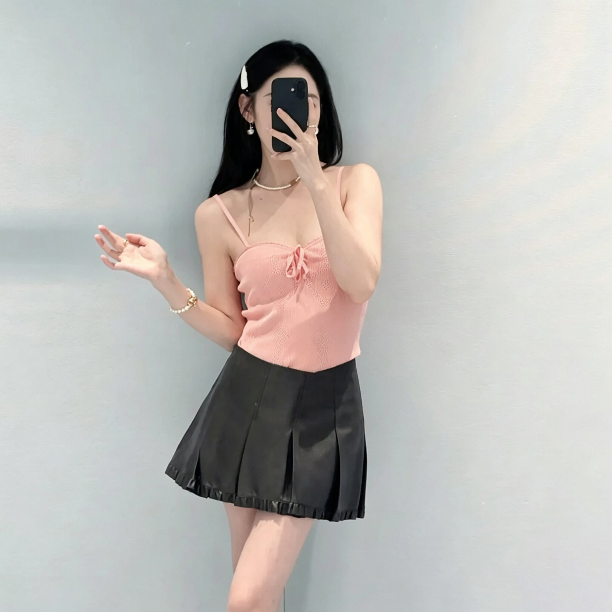 南油女装字母提花蕾丝边拼接 V背心吊带