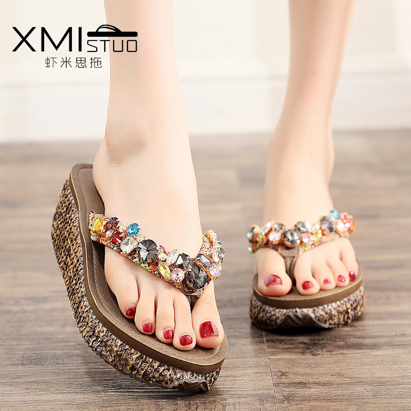外穿拖鞋女涼拖鞋2020新款時尚水鑽高跟人字拖坡跟防滑夾腳沙灘鞋在類目 女鞋, 拖鞋, 人字拖中 - 來自Buy2taobao.com提供專業的淘寶代購服務
