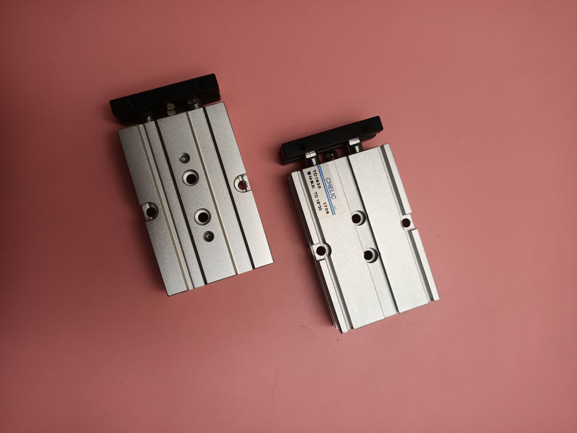 全新气力可 TD16X10 TD16X15 TD16X20 TD16X25 TD16X30 双轴气缸