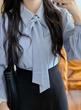 春秋蓝色蝴蝶结衬衫女长袖职业抗皱温柔风高级感轻奢减龄洋气衬衣